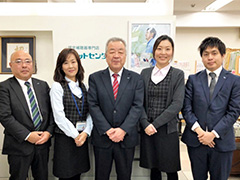 写真:リオネットセンター社員集合写真