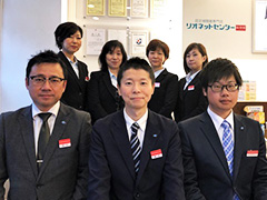 写真:リオネットセンター社員集合写真