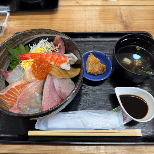 海鮮丼.jpg